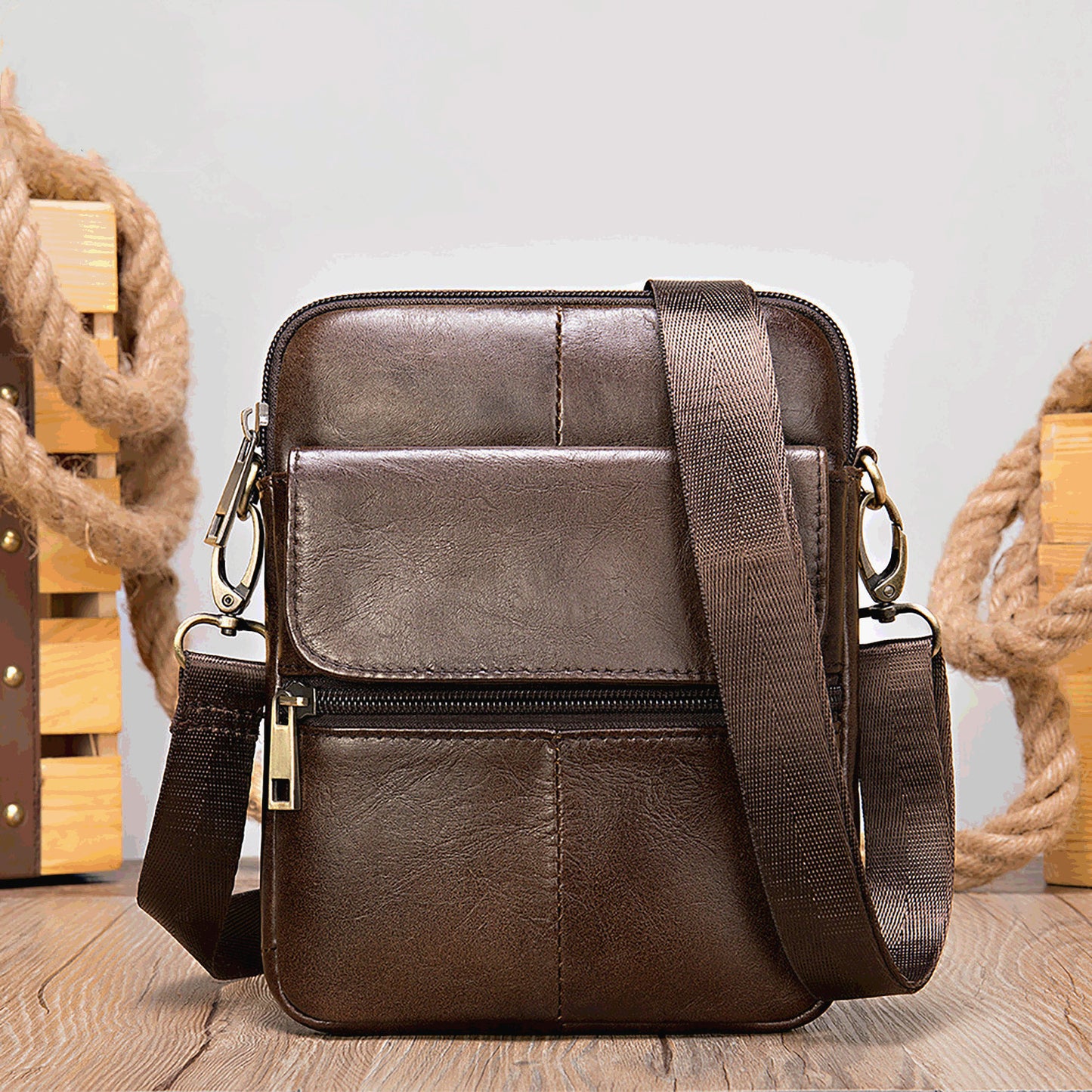 Men’s Leather Crossbody Bag