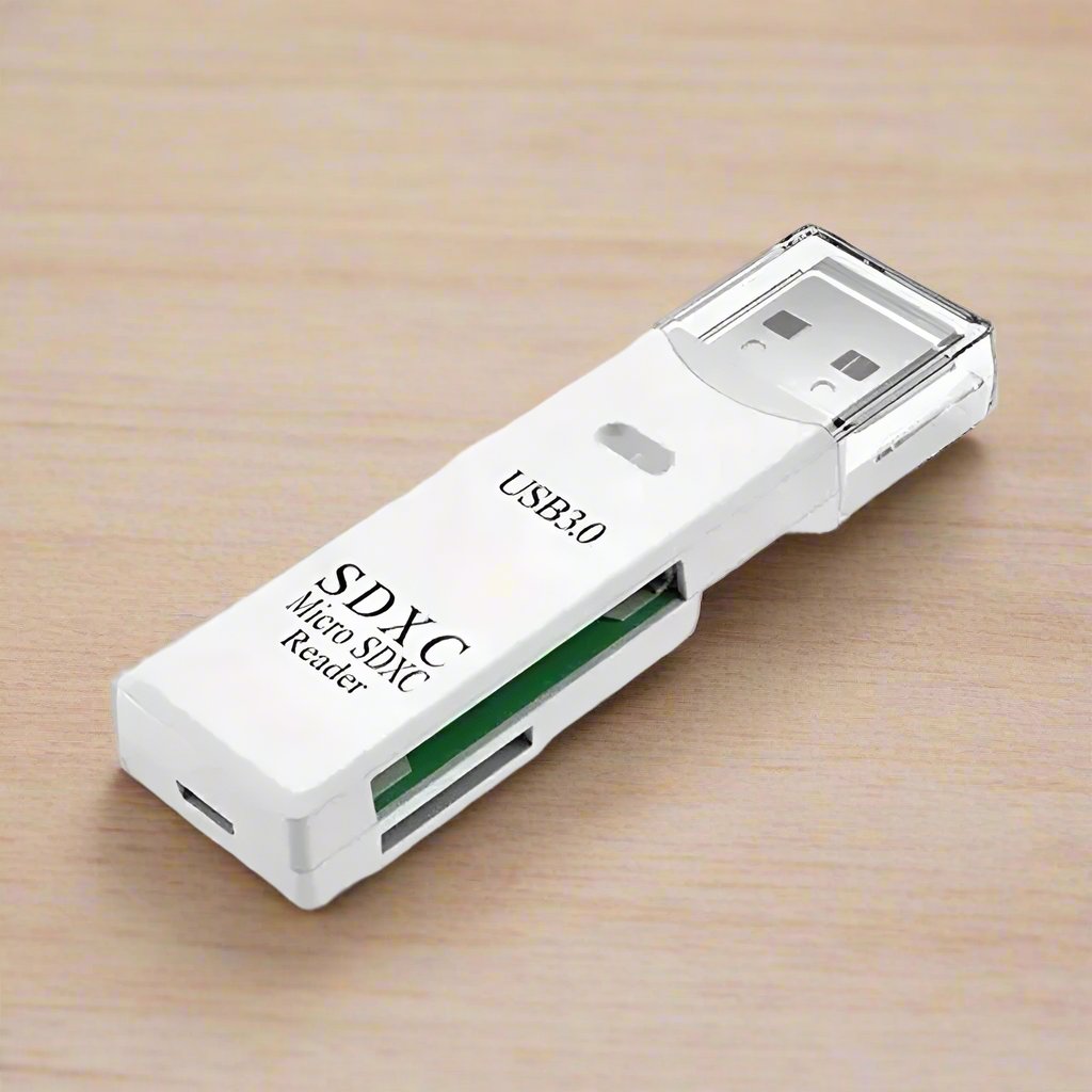 USB 3.0 High-Speed Card Reader